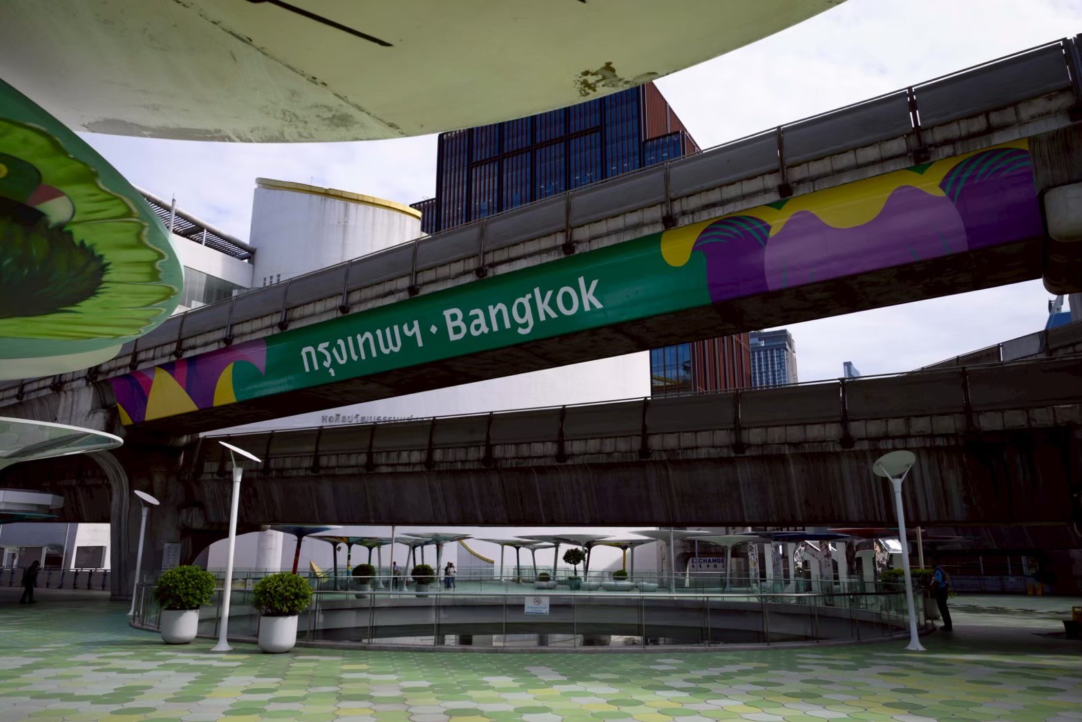 Ferris Wheel Attraction